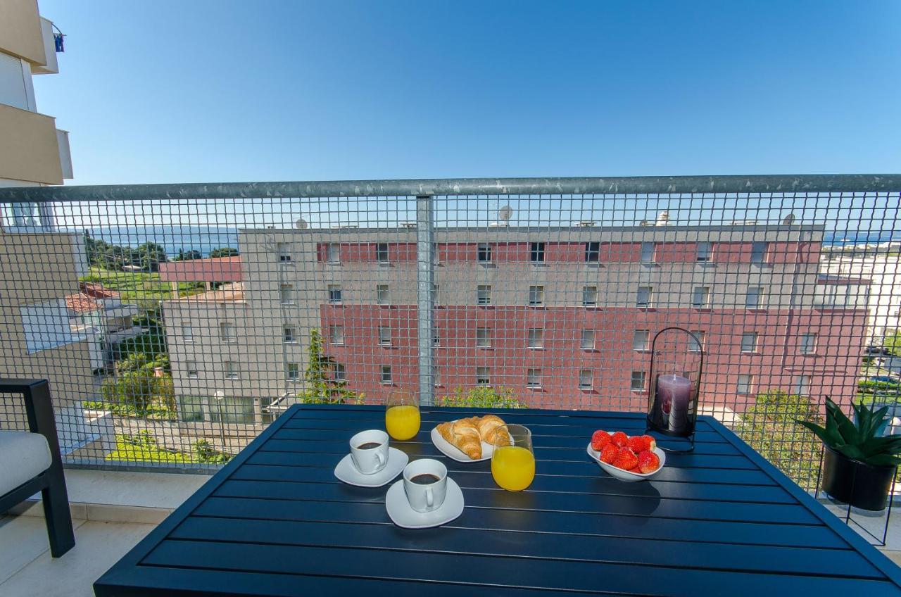 Spacious Apartment Smile With Terrace And Secure Garage Split Exterior photo