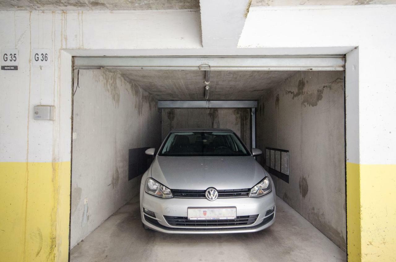 Spacious Apartment Smile With Terrace And Secure Garage Split Exterior photo